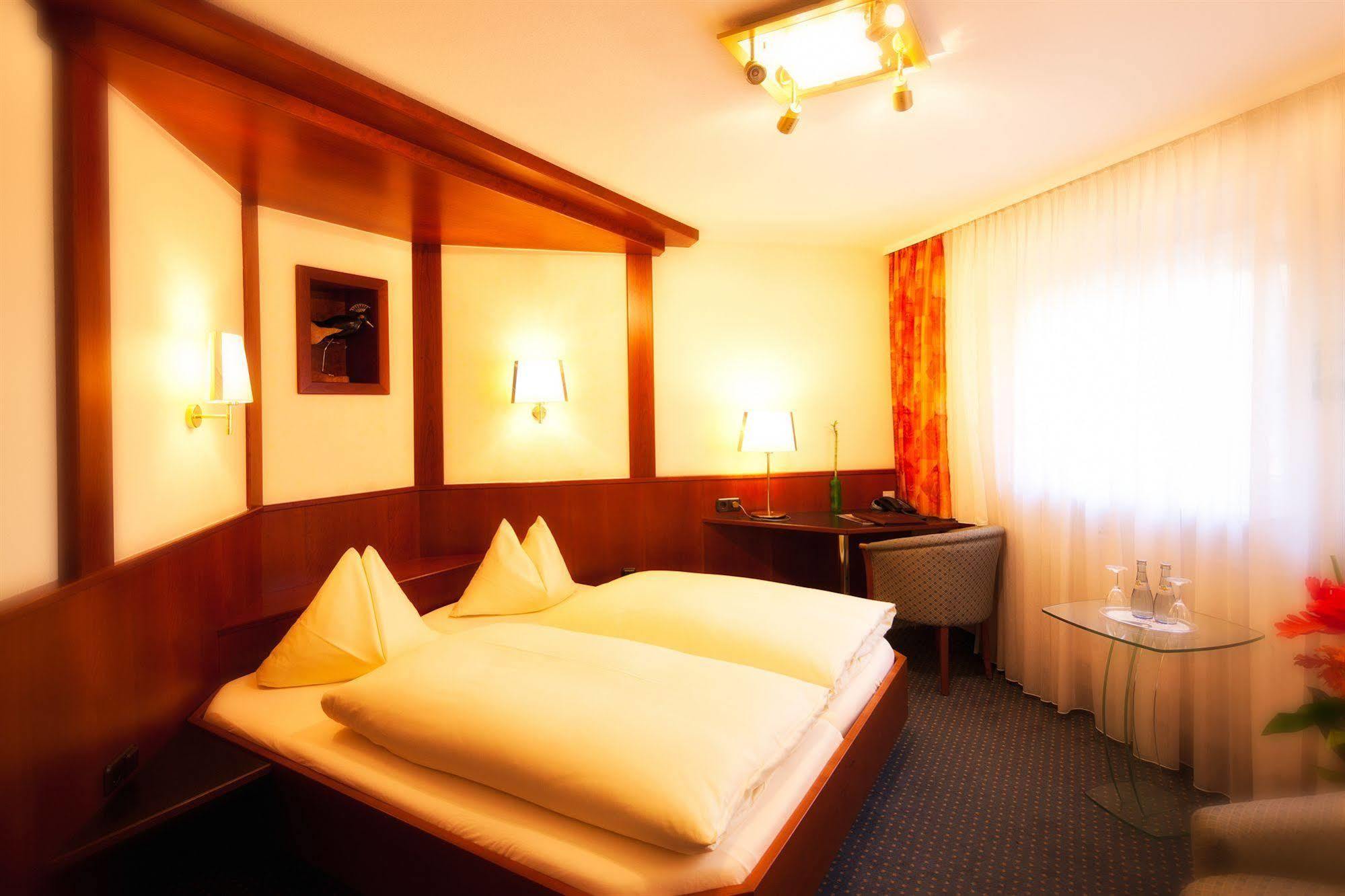 שטוטגרט Hotel Azenberg מראה חיצוני תמונה
